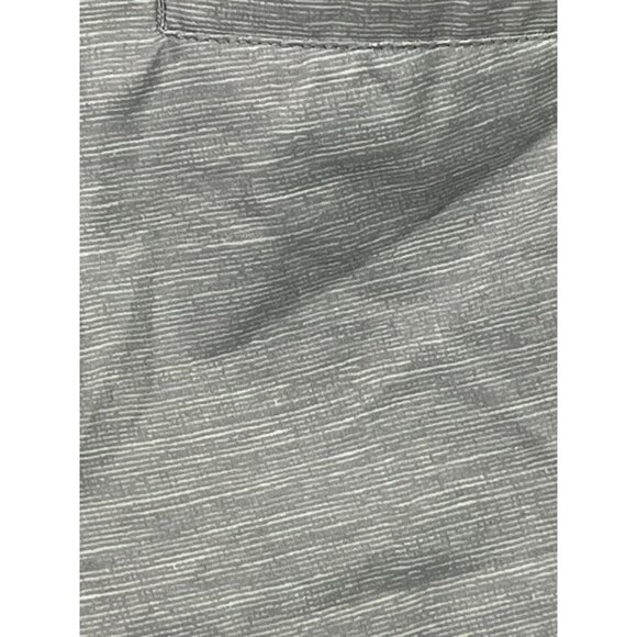 Old Navy Boys Gray Tech Chino Shorts Size 6 Activewear Summer - Picture 10 of 10